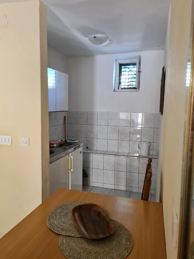 Apartments Lujo プリモシュテン エクステリア 写真